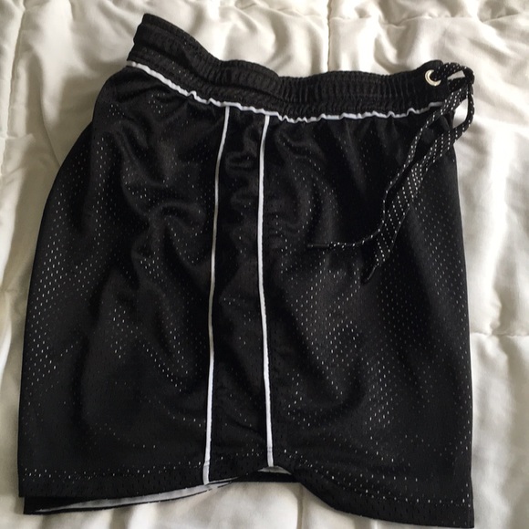 Reebok Black Shorts - Picture 8 of 8